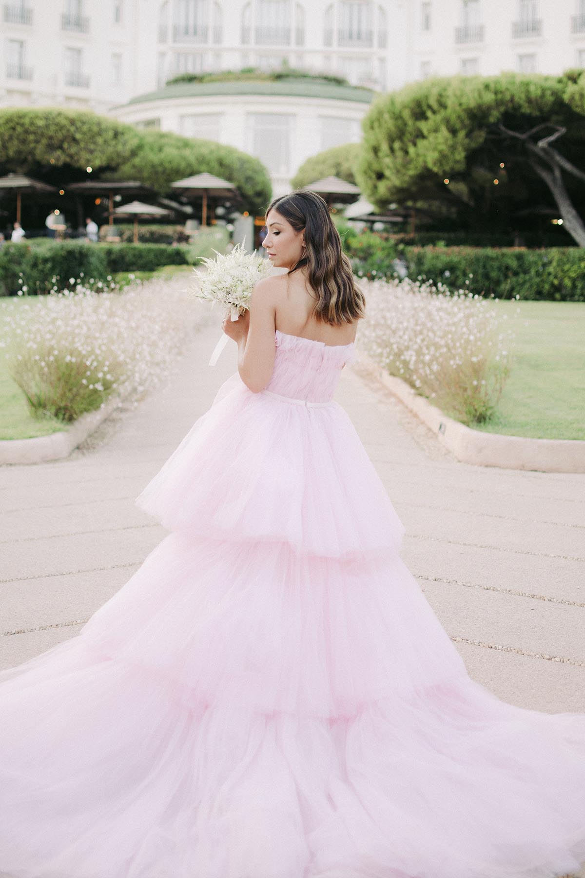 Portrait de mariée dans les salons du Grand-Hôtel du Cap-Ferrat